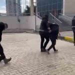 İskenderun’da aranan 3 şahıs, işledikleri suçlar nedeniyle tutuklanarak cezaevine gönderildi.