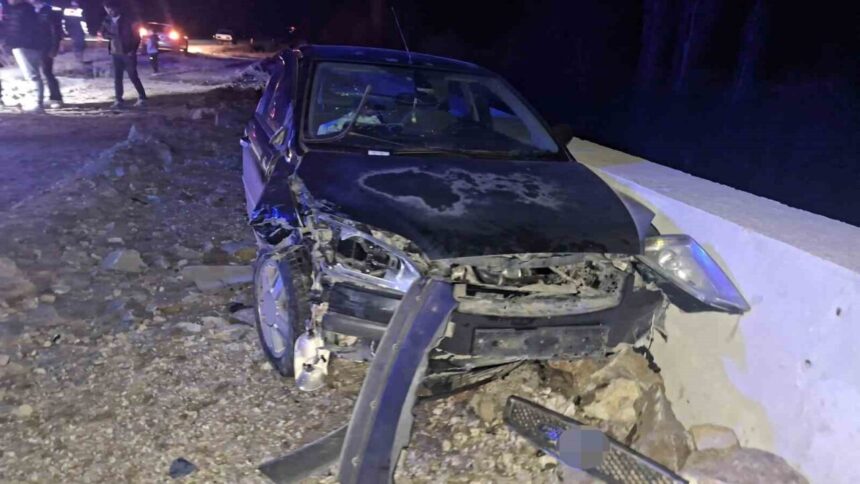 Hisarcık’ta otomobil ile motosiklet çarpıştı; 2 kişi yaralandı. Hisarcık’ta otomobil ile motosiklet çarpıştı; 2 kişi yaralandı.