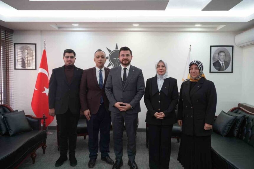 AK Parti Kayseri İl Başkanı Okandan, üye sayısının artışını değerlendirdi: “Siyaseti milletle yürütüyoruz.”