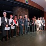 İnegöl Meddahlık Yarışması, gençlerin kültürel mirası tanımasını sağladı ve sahne performanslarını sergiledi.