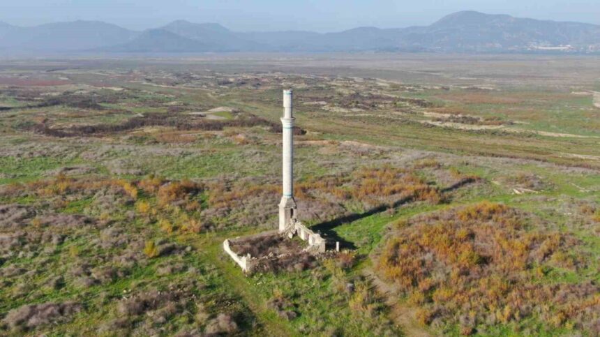 İzmir’de yağışlar barajlardaki su seviyelerini artırdı, Alaçatı Kutlu Aktaş Barajı’nda dikkat çekici yükseliş yaşandı. İzmir’de yağışlar barajlardaki su seviyelerini artırdı, Alaçatı Kutlu Aktaş Barajı’nda dikkat çekici yükseliş yaşandı.