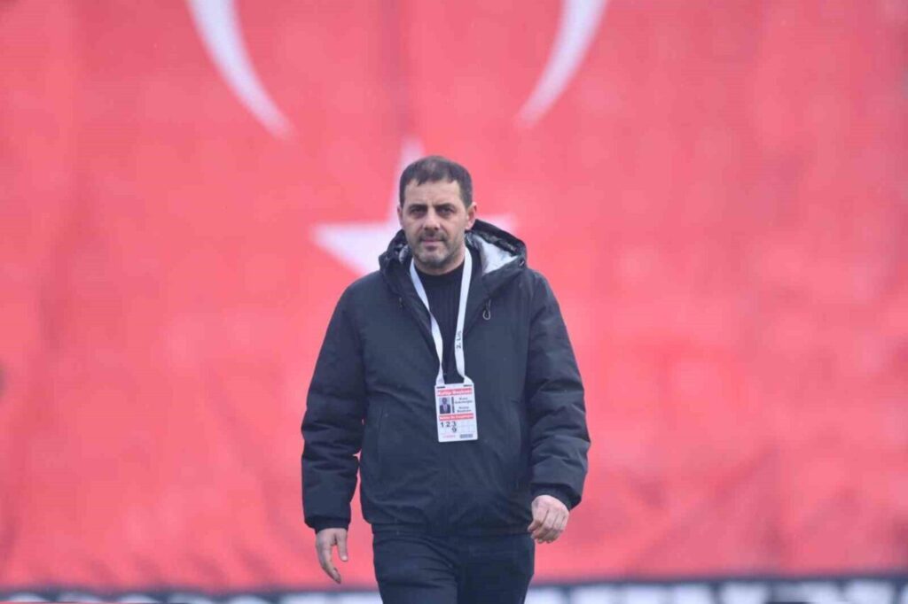 İnegölspor Başkanı Ademoğlu: “Sezon sonunda bu hikaye mutlu bir şekilde bitecek” dedi.
