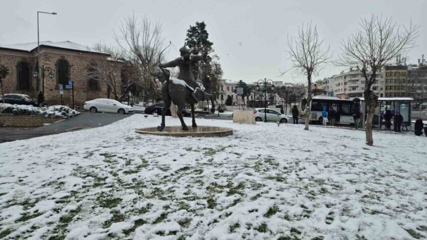 Tekirdağ’da kar yağışı memnuniyetle karşılandı, Başkan Yüceer bereket diledi. Tekirdağ’da kar yağışı memnuniyetle karşılandı, Başkan Yüceer bereket diledi.