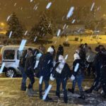 Düzce’deki kar yağışı Bahçeşehir’i kayak merkezi haline getirdi, vatandaşlar eğlence dolu anlar yaşadı.