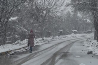 Karabük’te kar yağışı nedeniyle okullarda eğitime bir gün daha ara verildi, toplamda 5 gün tatil oldu.