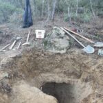 Aydın’ın Karacasu ilçesinde izinsiz kazı yapan 5 kişi jandarma tarafından suçüstü yakalandı.