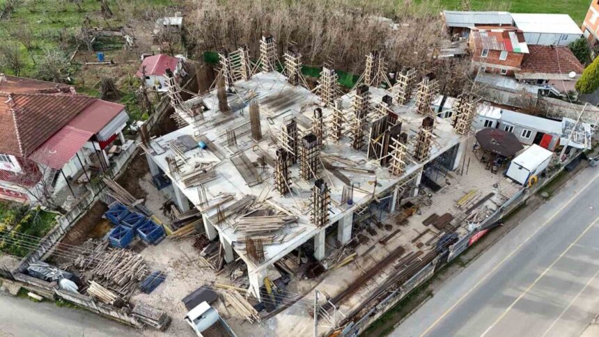 Karapürçek Sosyal Gelişim Merkezi projesinde yapım aşamasında yüzde 40 ilerleme kaydedildi. Karapürçek Sosyal Gelişim Merkezi projesinde yapım aşamasında yüzde 40 ilerleme kaydedildi.