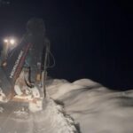 Şırnak’ta karla mücadele çalışmaları sürüyor, ekipler yolları açmak için sahada aktif görevde.