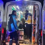 Elazığ’da kar nedeniyle yol kapanan köydeki 66 yaşındaki kadın için UMKE seferber oldu.