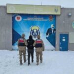 Kars’ta 3 kişi, toplam 9 yıl, 19 ay hapis cezasıyla jandarma tarafından yakalandı.