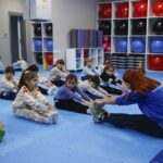 Kaş Ova Spor Salonu, çocukların sağlıklı bir sosyal yaşam sürmesine destek oluyor.