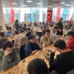 Kastamonu’da 10 Ocak Gazeteciler Günü sebebiyle gerçekleştirilen satranç turnuvasında yoğun katılım sağlandı.