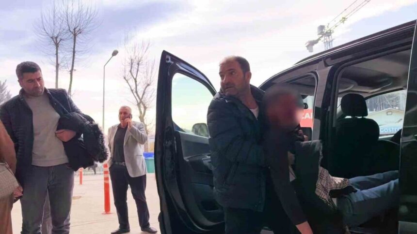 İnegöl’de Eşini Darp Eden Şahsın Kardeşi Merdivenden Düşerek Ağır Yaralandı İnegöl’de Eşini Darp Eden Şahsın Kardeşi Merdivenden Düşerek Ağır Yaralandı