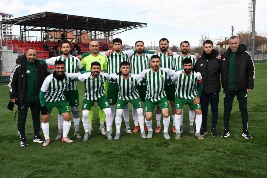 Kayseri Şekerspor, 17. haftayı hükmen 3 puanla geçti. Kayseri Şekerspor, 17. haftayı hükmen 3 puanla geçti.