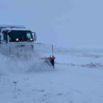 Kayseri Belediyesi, kar yağışı sonrası 12 ilçede 140 mahalle yolunu ulaşıma açtı, 149 mahallede çalışma devam ediyor.