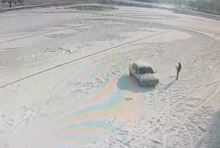 Kayseri’de drift atan araçlara 163 bin TL ceza, yaya geçidinde beklemeyen taksiye de 8 bin TL para cezası kesildi.