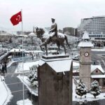 Kayseri’de en düşük sıcaklık -26,8 dereceyle Tomarza ilçesinde kaydedildi.