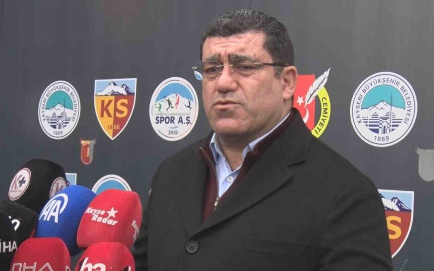 Kayserispor Başkanı Açıkalın, Başakşehir yenilgisinin kendilerini üzdüğünü açıkladı. Kayserispor Başkanı Açıkalın, Başakşehir yenilgisinin kendilerini üzdüğünü açıkladı.