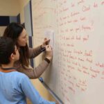 Kepez Belediyesi, Mimar Sinan Akademi bünyesinde 8-55 yaş aralığına ücretsiz dil kursları sunuyor.