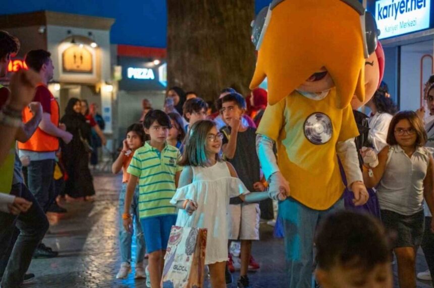 KidZania İstanbul, yarıyıl tatiline ‘Karne Partisi’ ile 17 Ocak Cumartesi başlamaya hazırlanıyor.
