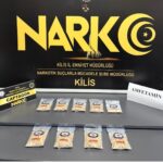 Kilis’te düzenlenen uyuşturucu operasyonlarında 3 kişi tutuklandı, çeşitli maddeler ele geçirildi.