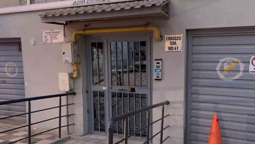 Eskişehir’de anne ve iki çocuğu, sobadan sızan karbonmonoksit gazından dolayı hastaneye kaldırıldı.