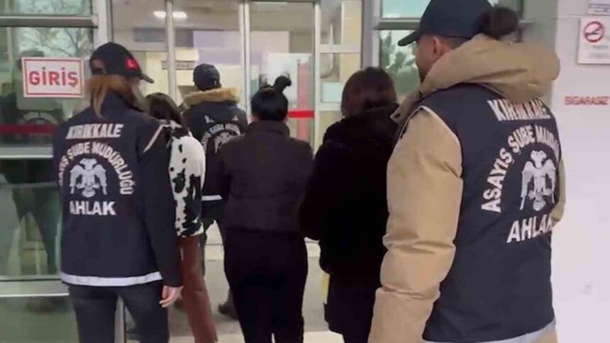 Kırıkkale’nin Yahşihan ilçesinde fuhuş operasyonu: 4 kadın gözaltına alındı. Kırıkkale’nin Yahşihan ilçesinde fuhuş operasyonu: 4 kadın gözaltına alındı.