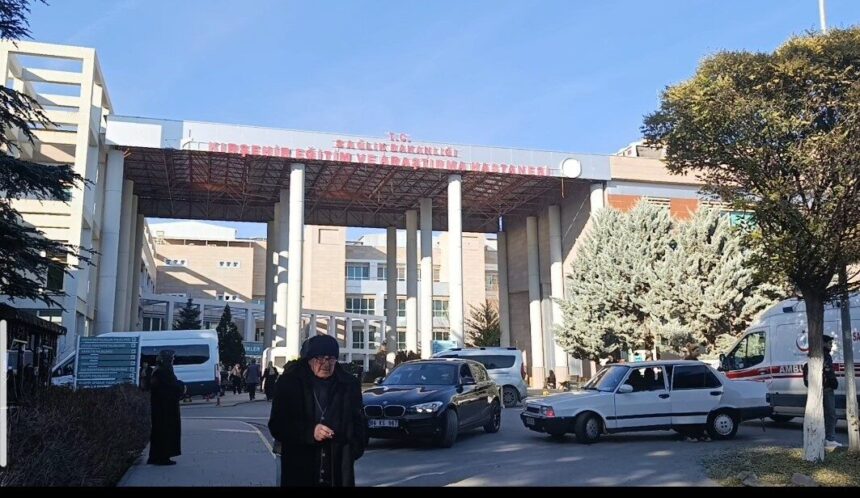 Kırşehir Eğitim Araştırma Hastanesi; bir yılda 1 milyon 398 bin hastaya hizmet sundu. Kırşehir Eğitim Araştırma Hastanesi; bir yılda 1 milyon 398 bin hastaya hizmet sundu.