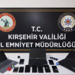 Kırşehir merkezli dolandırıcılık operasyonunda 3 milyon TL vurgun saptandı, 10 kişiden 9’u tutuklandı.