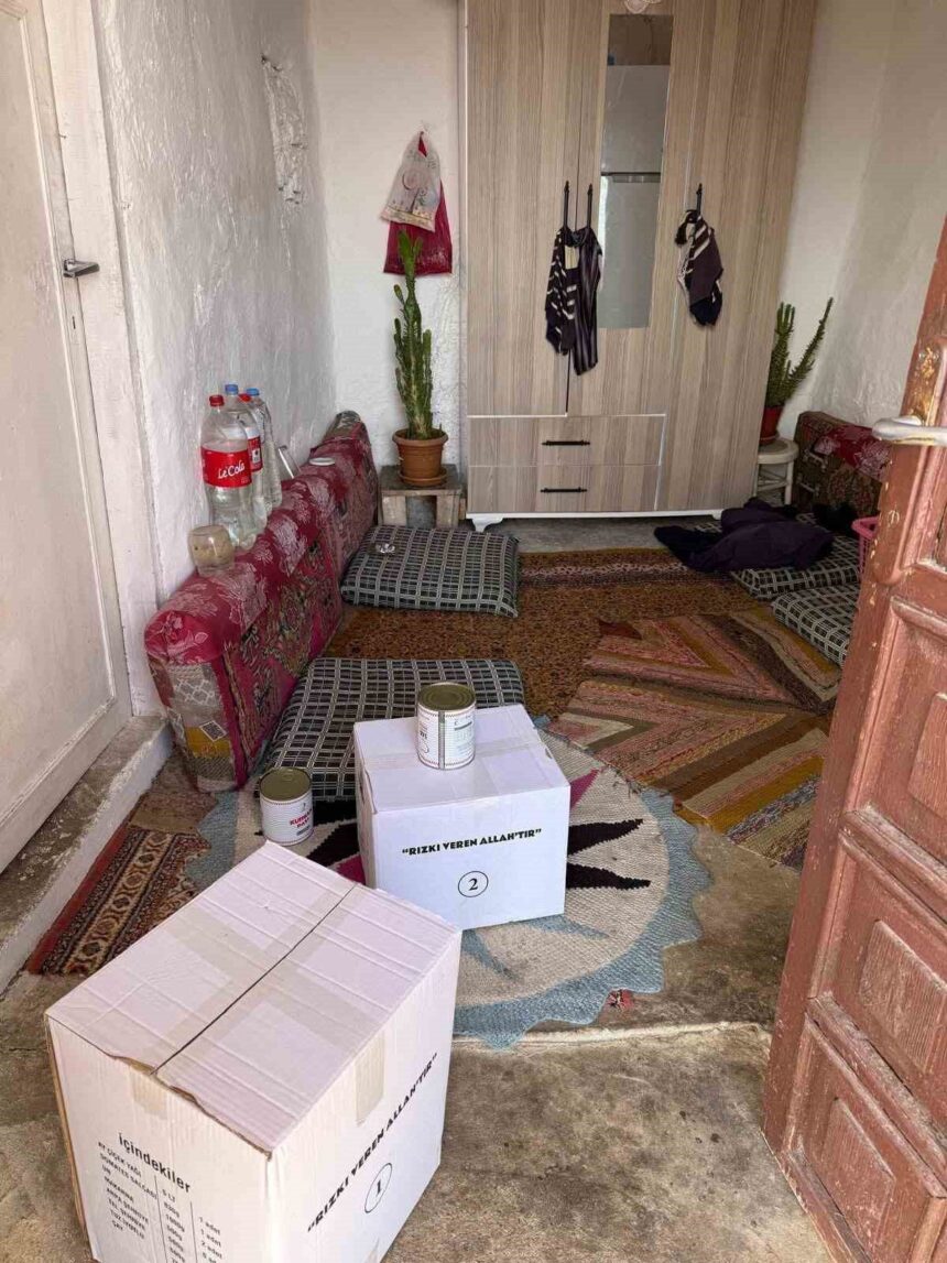 KIRŞEHİR (İHA) – Türk Kızılay Kırşehir İl Merkez Başkanlığı, ihtiyaç sahiplerine yönelik yardımlarını sürdürüyor.