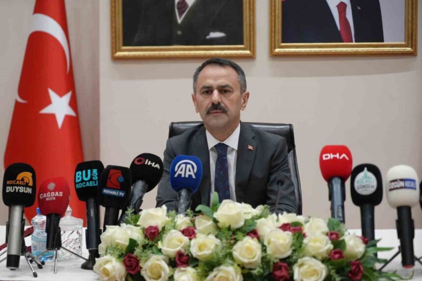 Kocaeli’de deprem riski sebebiyle 16 okulun yıkımı için karar alındığı ve taşınma sürecinin başlatıldığı belirtildi. Kocaeli’de deprem riski sebebiyle 16 okulun yıkımı için karar alındığı ve taşınma sürecinin başlatıldığı belirtildi.