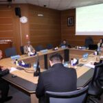 Kocaeli Büyükşehir Belediyesi Encümen toplantısında, trafik ihlali yapan 164 toplu taşıma sürücüsüne ceza kesildi.