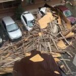 Marmara Bölgesi’nde etkili olan rüzgar, Kocaeli’de ciddi hasara neden oldu. 186 evin çatısı zarar gördü.