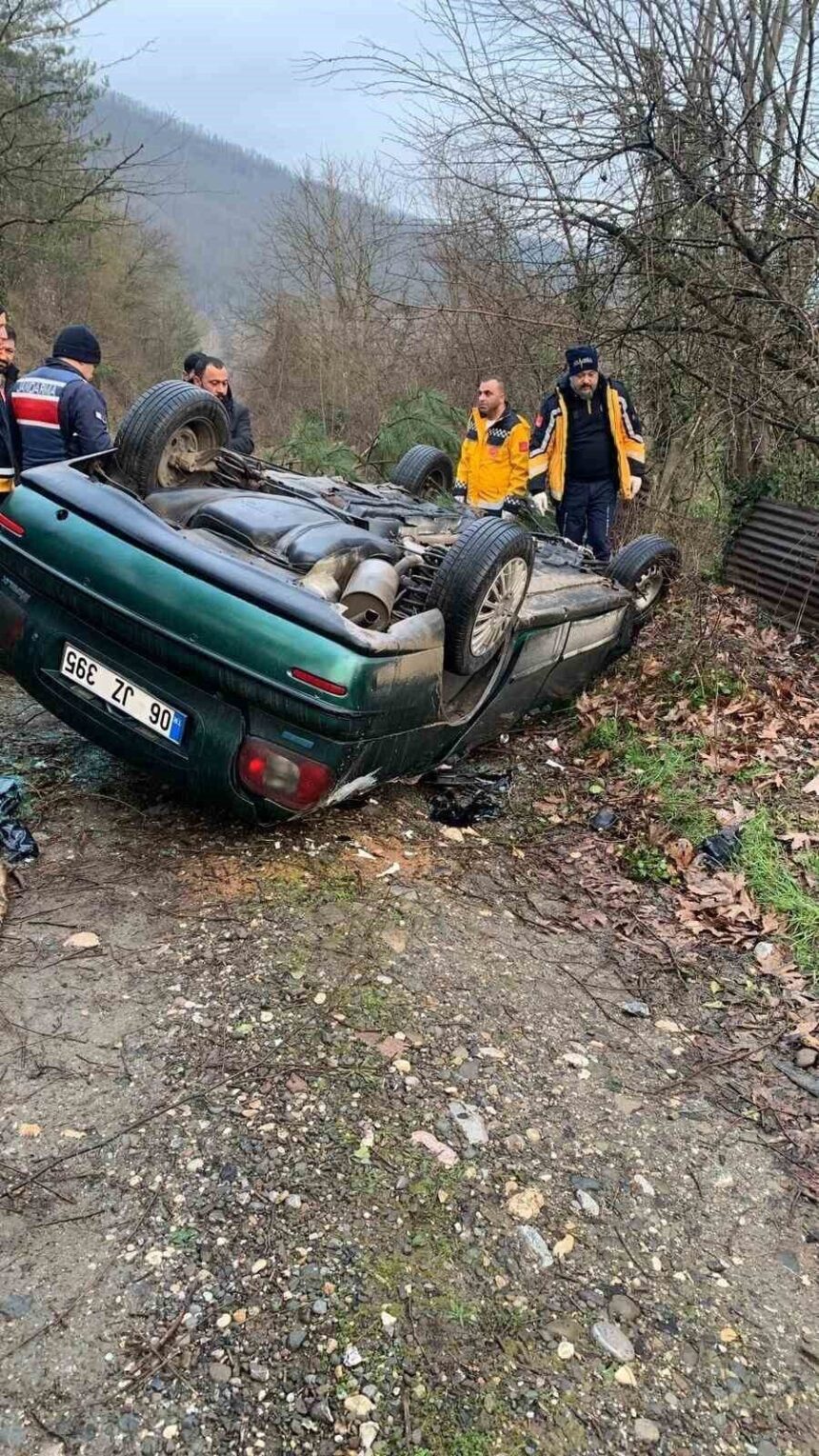 Karabük’teki trafik kazasında 1 kişi hayatını kaybetti. Otomobil takla attı. Karabük’teki trafik kazasında 1 kişi hayatını kaybetti. Otomobil takla attı.