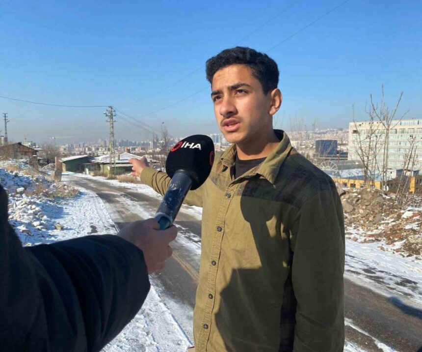 Ankara’da köpekler tarafından saldırıya uğrayan 8 yaşındaki çocuğu, komşusu kurtardı.