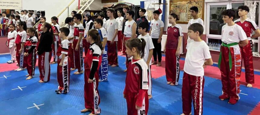 Körfez’deki iki spor kulübü, Türkiye Şampiyonası için ortak kick boks antrenmanı düzenledi.