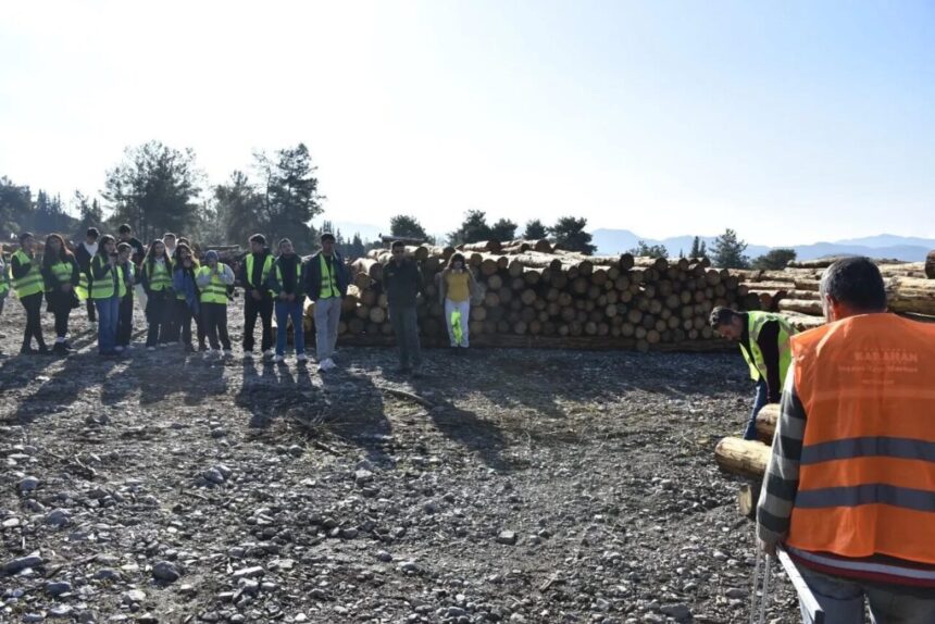 Köyceğiz Meslek Yüksekokulu Ormancılık bölümü öğrencileri Zeytinalanı Orman Deposu’nda uygulamalı çalışmalar yaptı.