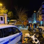 Kuşadası ve Aydın Büyükşehir Belediyesi ekipleri karşı karşıya geldi, gerginlik yaşandı.