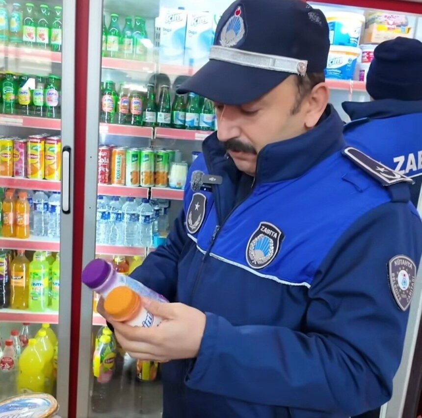 Kütahya Belediyesi Zabıta Ekipleri, halk sağlığını korumak için denetimlerini sürdürüyor.