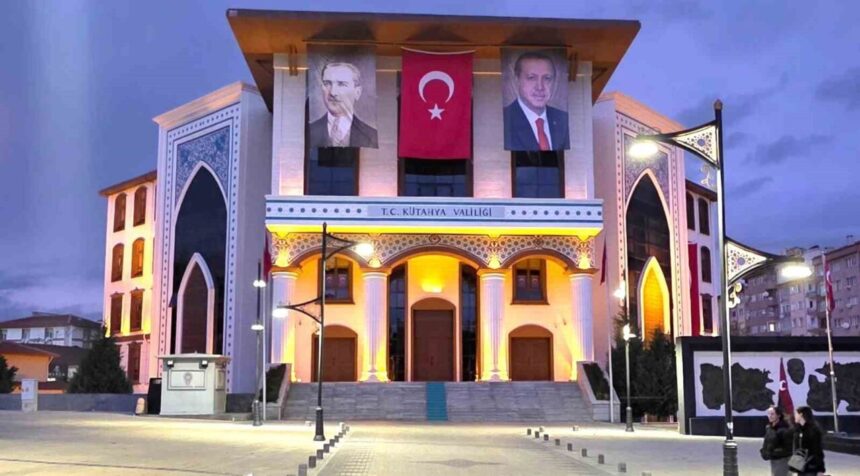 Kütahya’da kötü hava koşulları nedeniyle eğitime 1 gün ara verildi