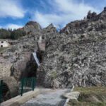 Gediz’de kaybolan 15 yaşındaki Tuba Dinç’in cesedi dere kenarında bulundu.