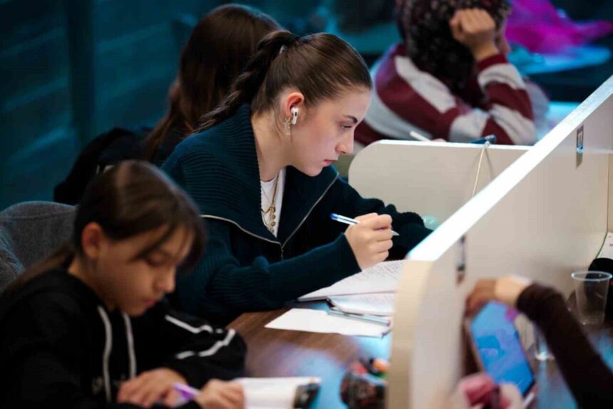 Kocaeli Kütüphaneleri 2025’te 477 bin 988 ziyaretçi ile büyük ilgi gördü