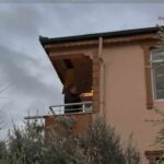 İznik’teki evin çatısında çıkan yangın komşu binaya sıçradı, maddi hasar oluştu. İtfaiye müdahale etti.