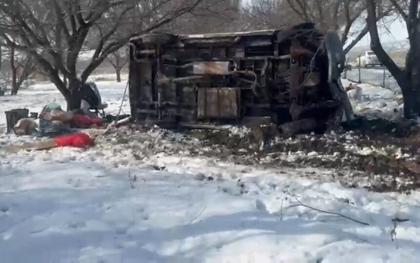 Malatya’da kayısı bahçesine uçan minibüste 1 kişi yaralandı. Olayla ilgili soruşturma başlatıldı. Malatya’da kayısı bahçesine uçan minibüste 1 kişi yaralandı. Olayla ilgili soruşturma başlatıldı.