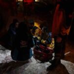 Malatya’da çıkan yangında evde mahsur kalan kadın kurtarıldı, yangın ile ilgili soruşturma başlatıldı.