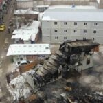 Malatya’daki şantiyede işçilerin kaldığı yatakhanede çıkan yangında 2 işçi yaralandı, maddi hasar oluştu.