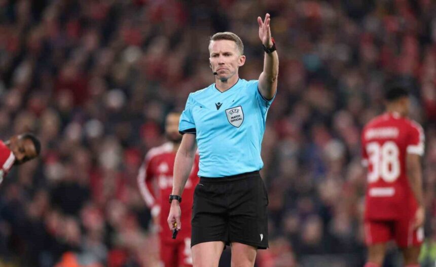 Manchester City-Galatasaray maçında hakemlik görevini Alejandro Hernandez üstlenecek. Manchester City-Galatasaray maçında hakemlik görevini Alejandro Hernandez üstlenecek.