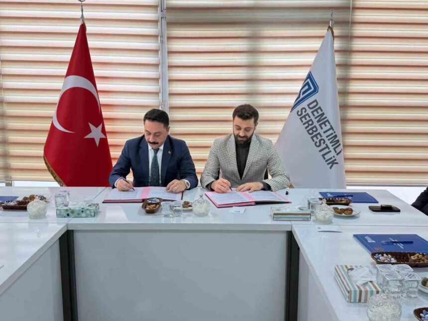 Mardin Başsavcılığı ve Mardin 1969 Spor Kulübü arasında sosyal uyum için iş birliği protokolü imzalandı. Mardin Başsavcılığı ve Mardin 1969 Spor Kulübü arasında sosyal uyum için iş birliği protokolü imzalandı.