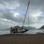 Marmaris’te sabah saatleri itibarıyla etkili olan şiddetli rüzgar ve sağanak yağış yaşamı olumsuz etkiledi.