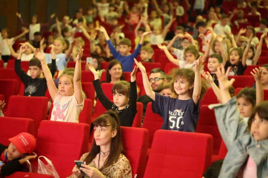 2. Uluslararası Çocuk ve Gençlik Tiyatroları Festivali için başvurular başladı, Merkezefendi’de 23-30 Nisan 2026’da yapılacak. 2. Uluslararası Çocuk ve Gençlik Tiyatroları Festivali için başvurular başladı, Merkezefendi’de 23-30 Nisan 2026’da yapılacak.